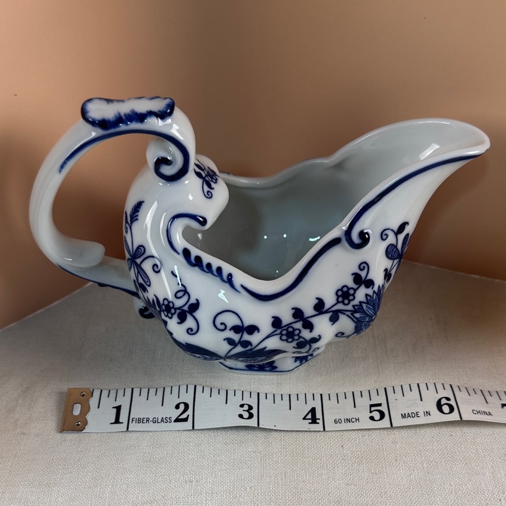 Vienna Woods Blue Onion Ceramic Pitcher - Picture 3 of 10